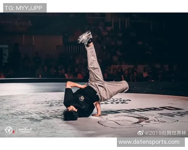 全国街舞大赛点评重庆攀岩队展现出色团队协作与默契配合